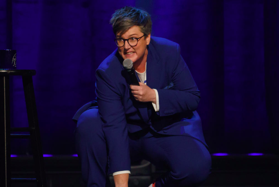 Hannah Gadsby’s New Standup ‘Douglas’ Is Hitting Netflix Next Month So Clear Your Iso Plans