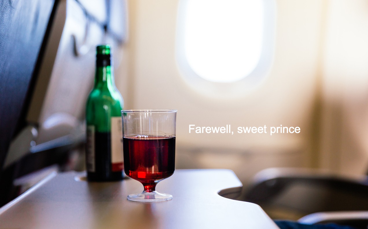 Qantas & Virgin Australia Nix Booze From Flights As Airlines Cope With, You Know, All Of This