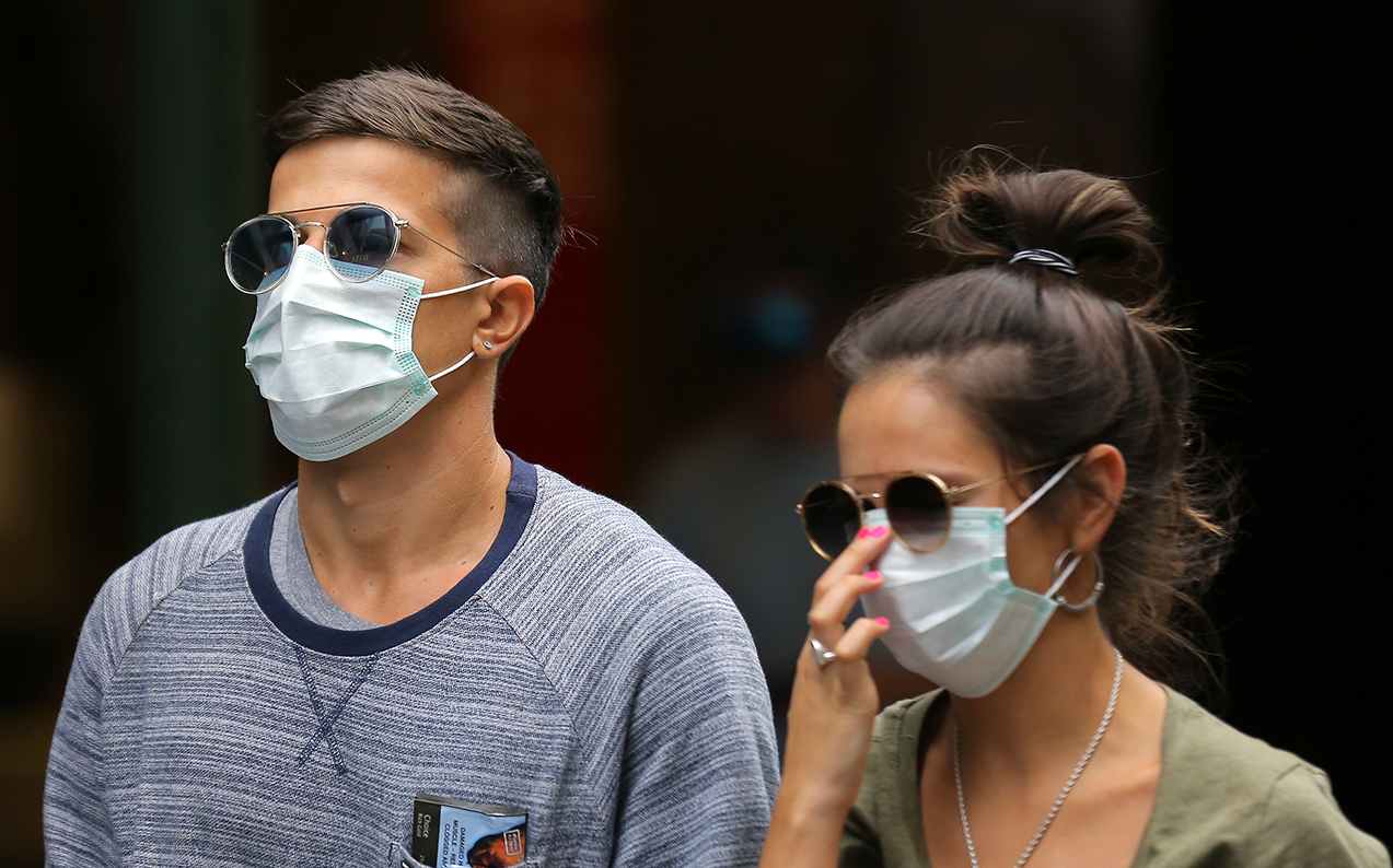 Should NSW Residents Be Wearing Masks Yet? Here’s What The Experts Say Vs The Government