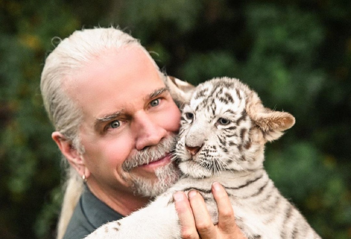 Doc Antle Of Tiger King Has Been Indicted On Wildlife Trafficking & Animal Cruelty Charges