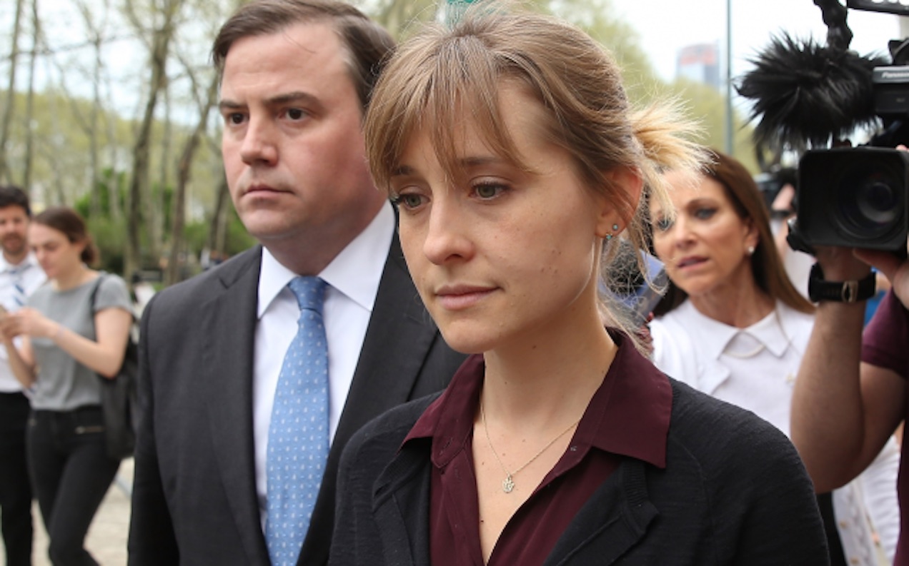Where The Hell Is Allison Mack, NXIVM Sex Cult ‘Master’, And Why Isn’t She In Prison RN?