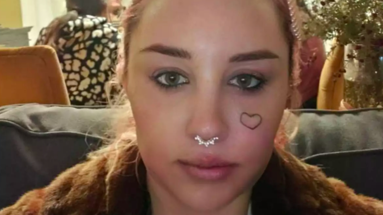 Amanda Bynes Announces She’s Pursuing A Rap Career Which Means It’s Over For You Bitches