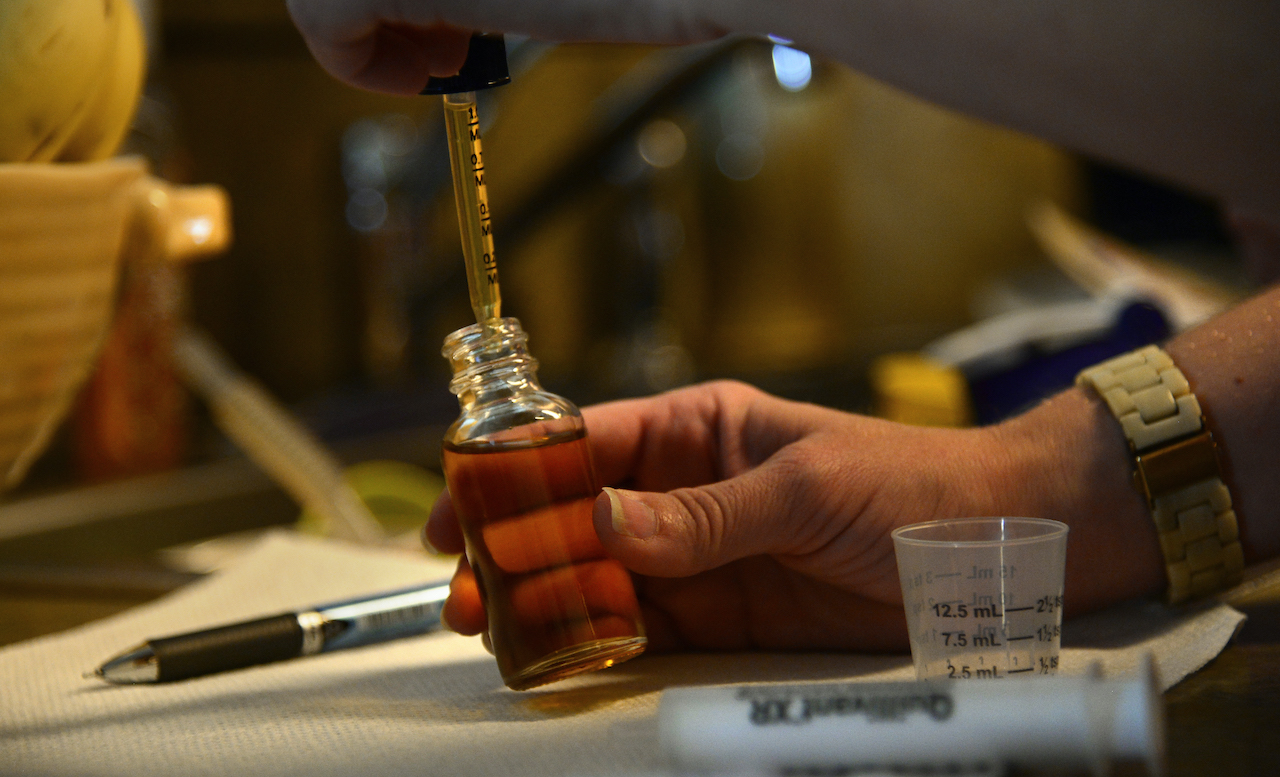 HUGE: CBD Oil Is Legal To Buy Over-The-Counter In Australia So Here’s What You Need To Know