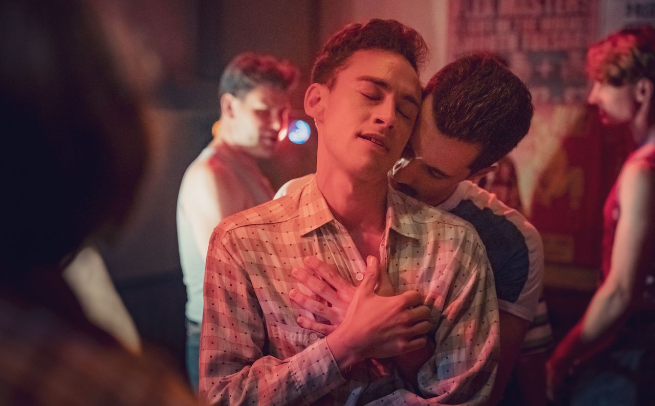 You Need To Spend Your Weekend Inhaling It’s A Sin, The AIDS-Era Drama Everyone Is Talking About