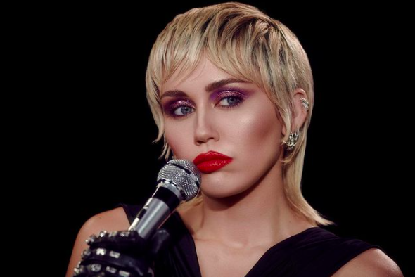 Miley Cyrus Roasted One (Or Both) Of Her Famous Exes On Instagram Bc Shade Never Sleeps