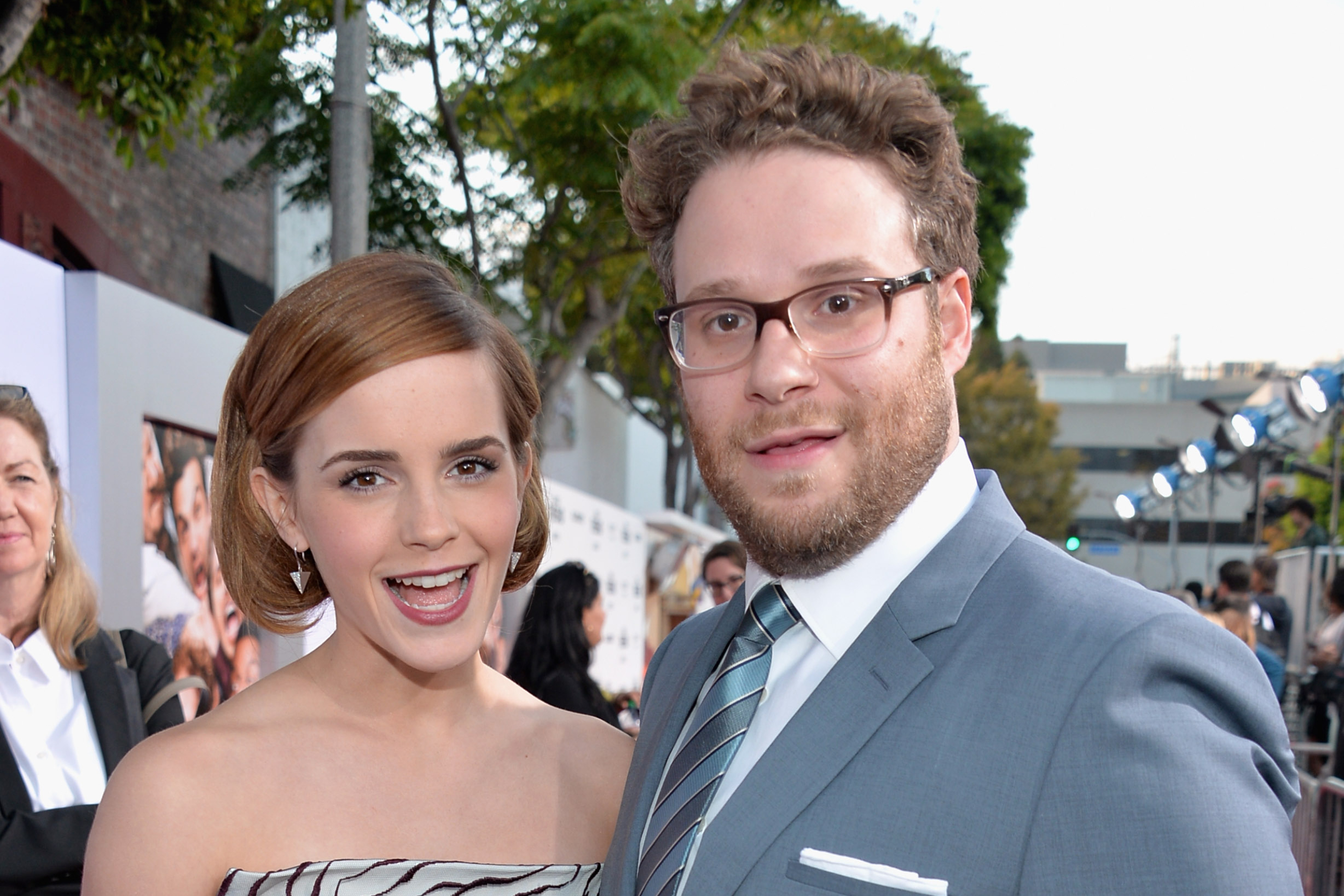 Seth Rogen Went Full Notes-App To Explain What Actually Went On W/ Emma Watson ‘Storming Off’