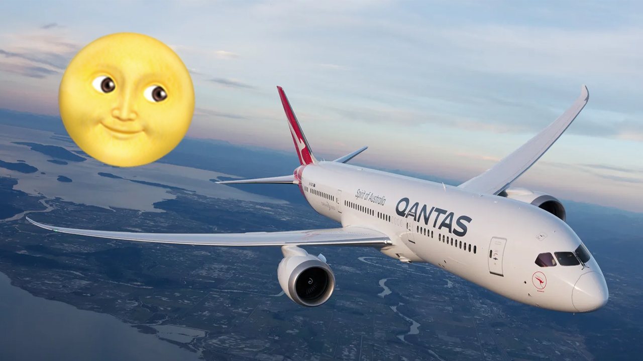 A Qantas Flight To See That Bloody Supermoon Later This Month Sold Out In Like Three Minutes