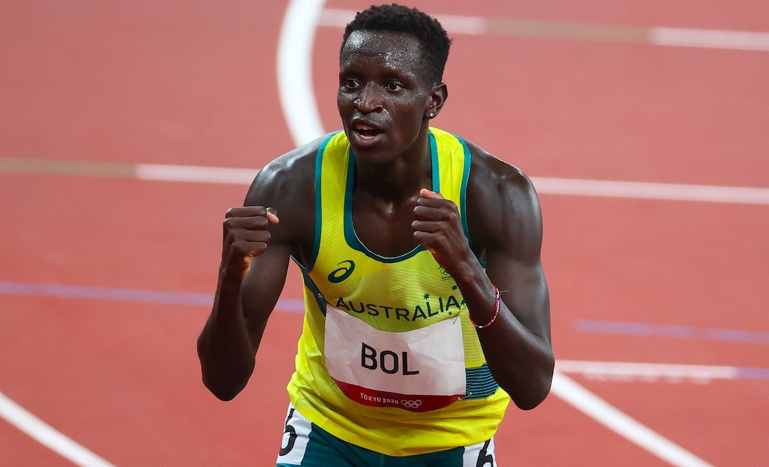 Peter Bol’s Iconic Run To Win Gold In The 800m Final Is Airing *Tonight* & I’m So Fkn Tense