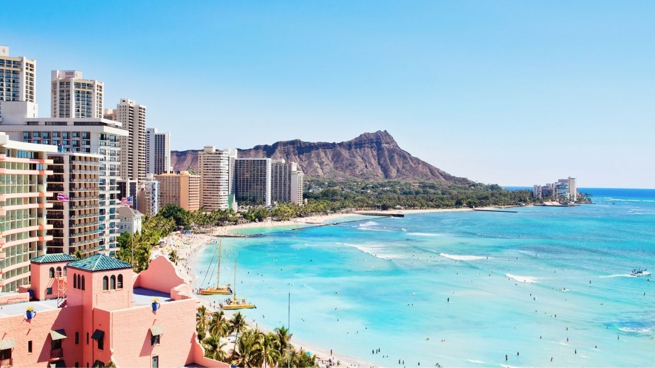Hold Onto Yr Boogie Boards, Hawaiian Airlines Has Announced A Return To Australia In December