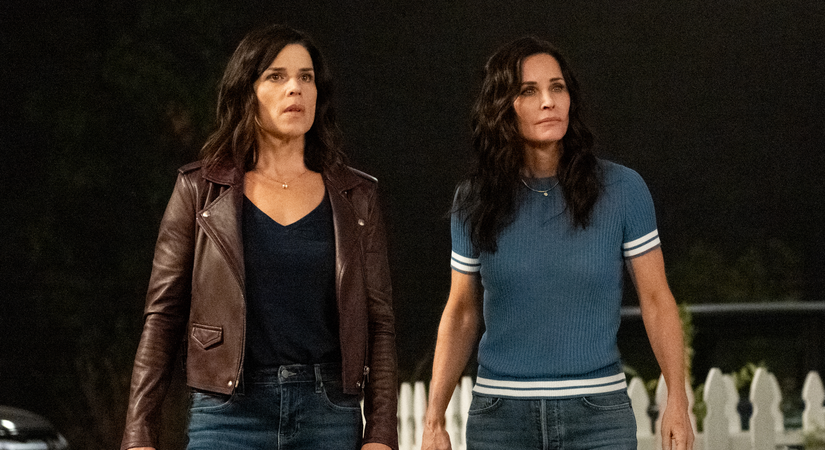 Scream’s Neve Campbell & Courteney Cox Revealed A Wild Murder Scene Ended Up Getting Scrapped