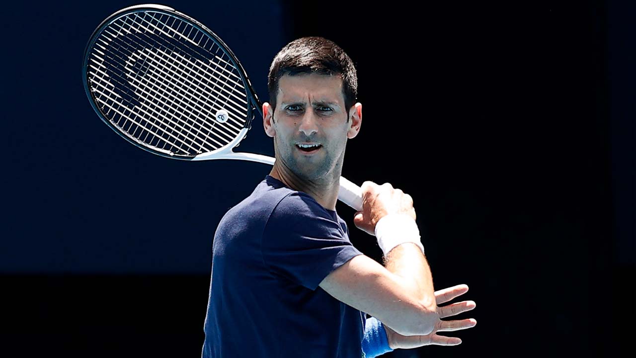 A Tennis Aus Exec Claims Novak Djokovic Will Be Back For Aus Open 2023 & Cue The Laugh Reacts