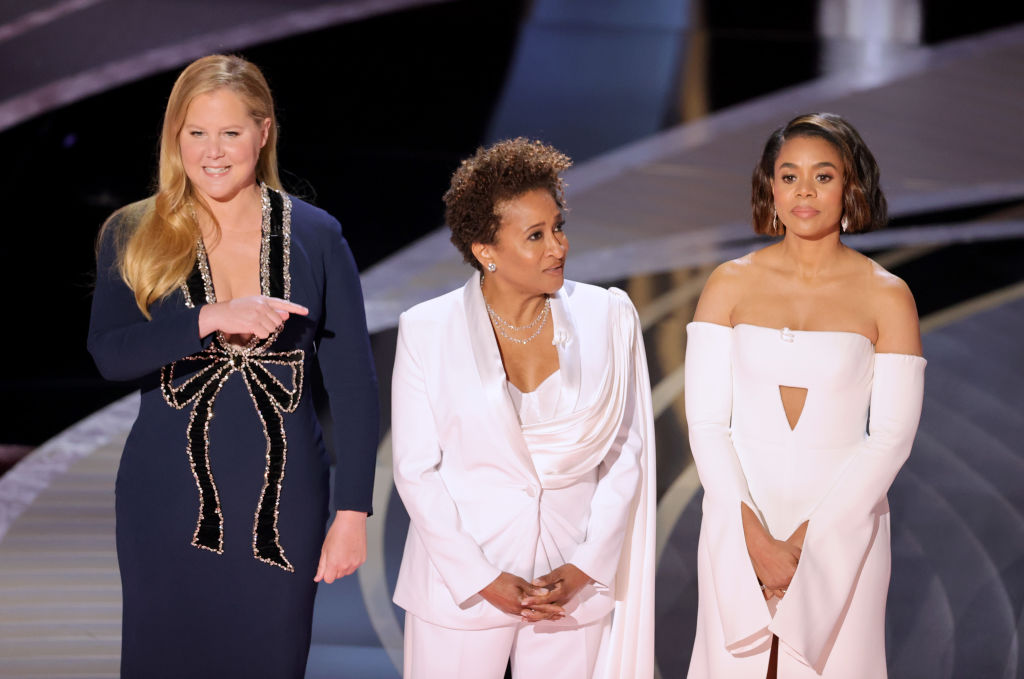 The Three Female Oscars Hosts Reckon They Were Hired Bc It’s ‘Cheaper Than Hiring One Man’