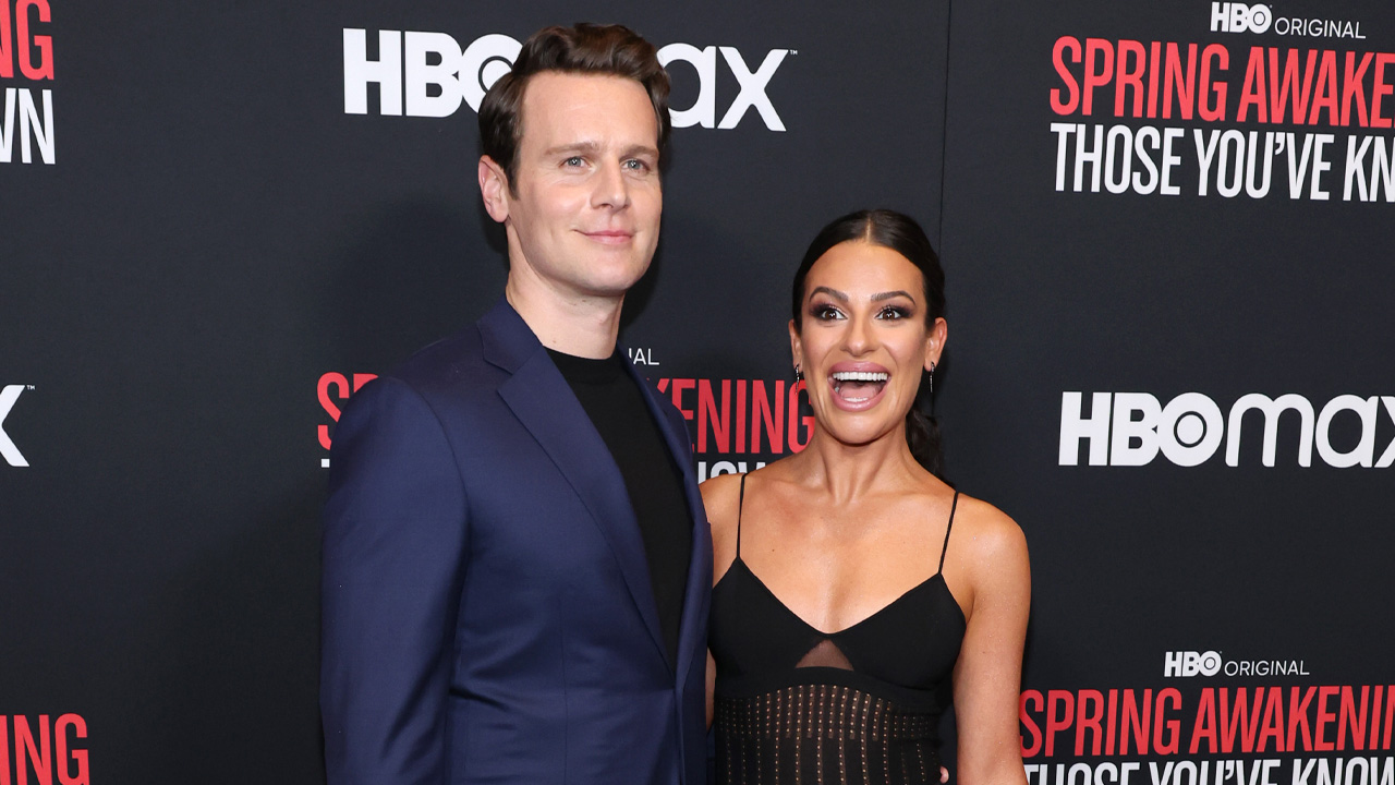 Uhhh Come Again? Lea Michele Once Got A Desk Lamp And Showed Jonathan Groff Her ‘Whole Vagina’